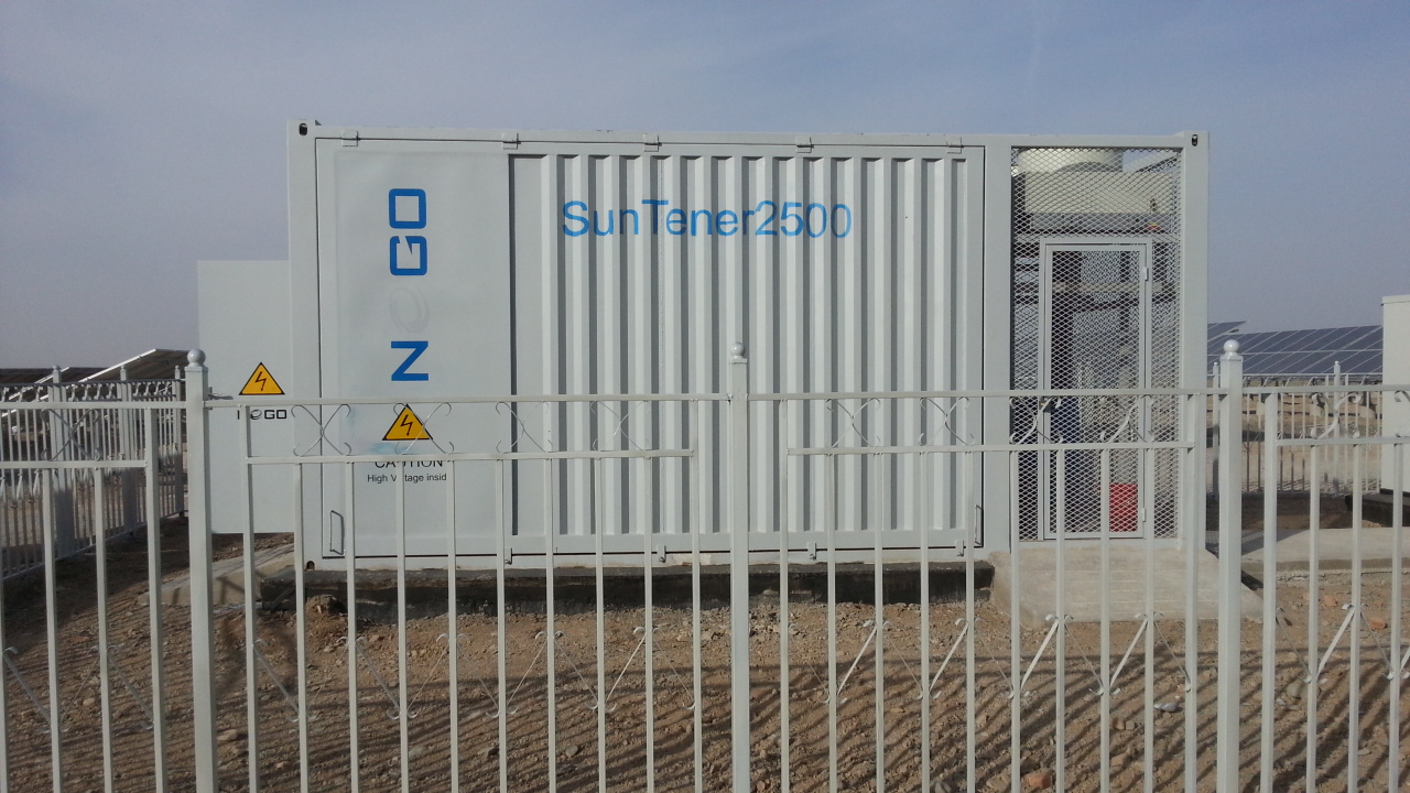 兆瓦级光伏水冷型一体化逆变站应用于新疆光伏项目(图1)